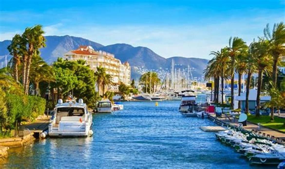Sol 8-Studio In The Beach & Downton Empuriabrava Exteriér fotografie